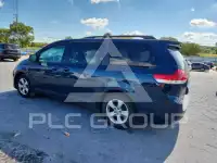 2011 Toyota SIENNA photo
