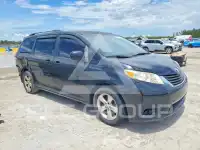 2011 Toyota SIENNA photo