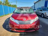 2011 Toyota SIENNA фото