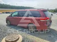 2011 Toyota SIENNA фото