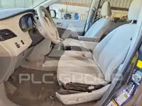 2011 Toyota SIENNA фото