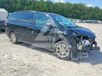 2011 Toyota SIENNA фото