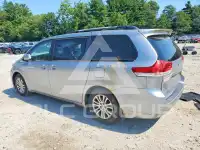 2011 Toyota SIENNA фото