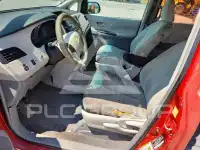 2011 Toyota SIENNA photo