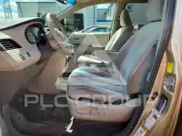 2011 Toyota SIENNA photo