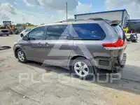 2011 Toyota SIENNA фото