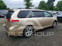 2011 Toyota SIENNA фото