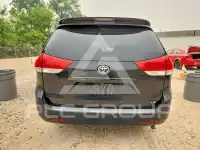 2011 Toyota SIENNA фото