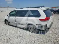 2011 Toyota SIENNA фото