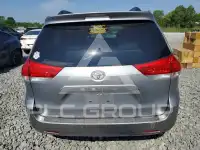 2011 Toyota SIENNA фото