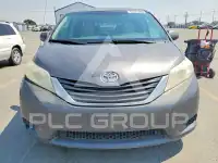 2011 Toyota SIENNA фото