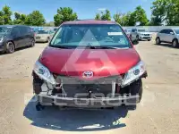 2011 Toyota SIENNA фото