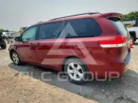 2011 Toyota SIENNA фото