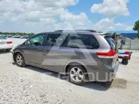 2011 Toyota SIENNA фото