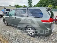 2011 Toyota SIENNA фото