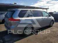 2011 Toyota SIENNA фото