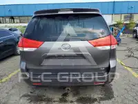 2011 Toyota SIENNA фото