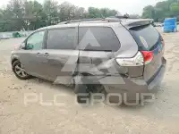 2011 Toyota SIENNA photo