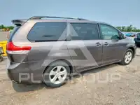 2011 Toyota SIENNA фото