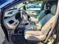 2011 Toyota SIENNA фото