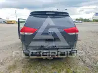 2011 Toyota SIENNA фото
