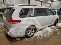 2011 Toyota SIENNA фото