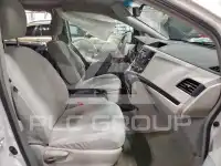 2011 Toyota SIENNA фото