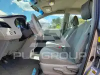 2011 Toyota SIENNA фото