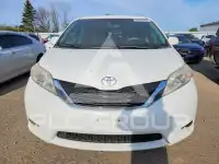 2011 Toyota SIENNA photo
