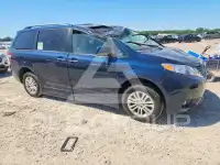 2011 Toyota SIENNA photo