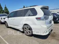2011 Toyota SIENNA photo