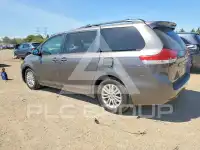 2011 Toyota SIENNA photo