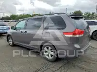 2011 Toyota SIENNA photo