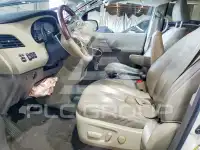 2011 Toyota SIENNA фото