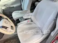 2011 Toyota SIENNA фото