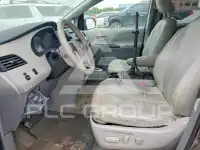 2011 Toyota SIENNA photo