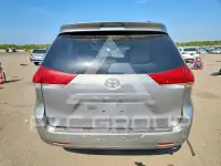2011 Toyota SIENNA photo