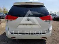 2011 Toyota SIENNA фото