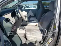 2011 Toyota SIENNA photo