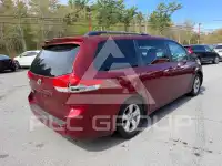 2011 Toyota SIENNA фото
