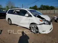 2011 Toyota SIENNA фото