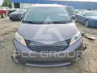 2011 Toyota SIENNA фото