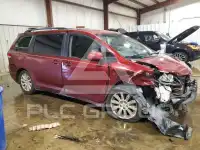 2011 Toyota SIENNA фото