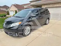 2011 Toyota SIENNA фото