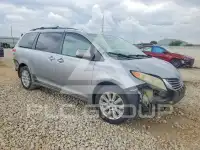 2011 Toyota SIENNA фото