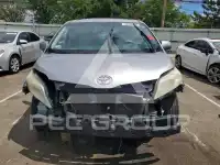 2011 Toyota SIENNA фото