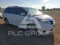 2011 Toyota SIENNA фото