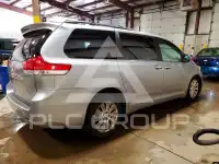 2011 Toyota SIENNA фото