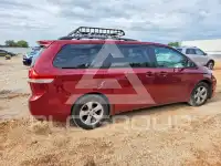 2011 Toyota SIENNA фото