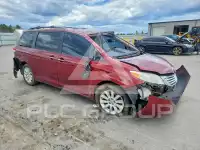 2011 Toyota SIENNA фото